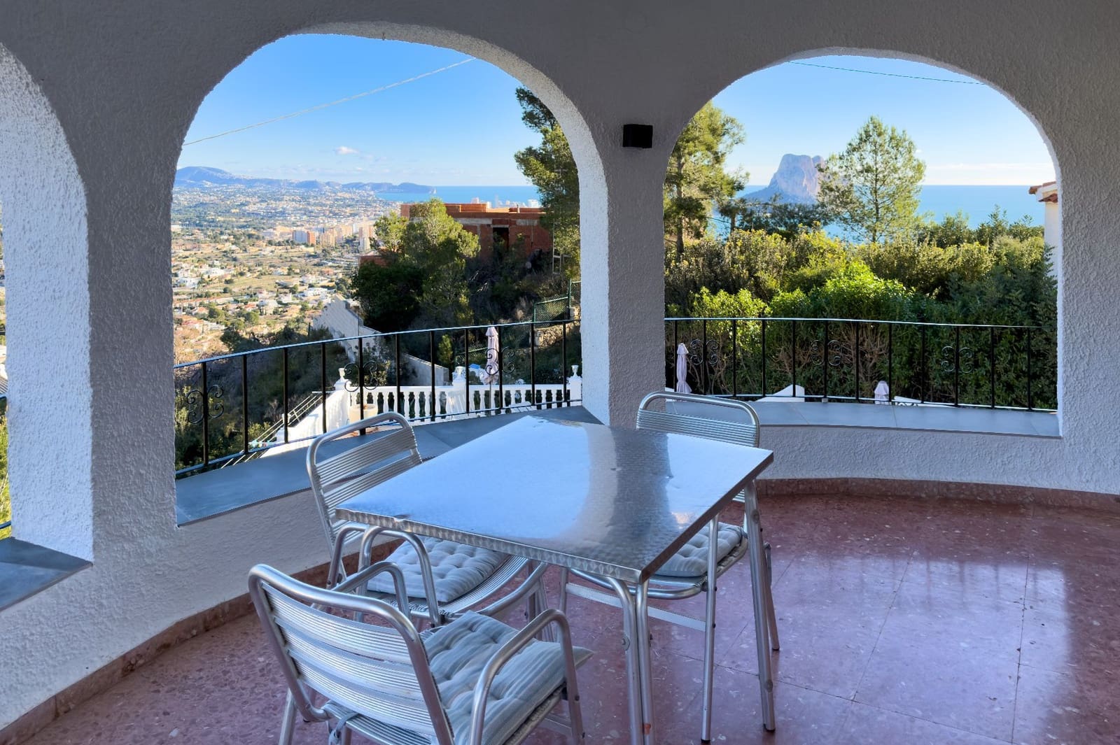 Chalet de 4 habitaciones en Calpe / Calp en venta con piscina garaje - 634.000 € (Ref: 9543043)