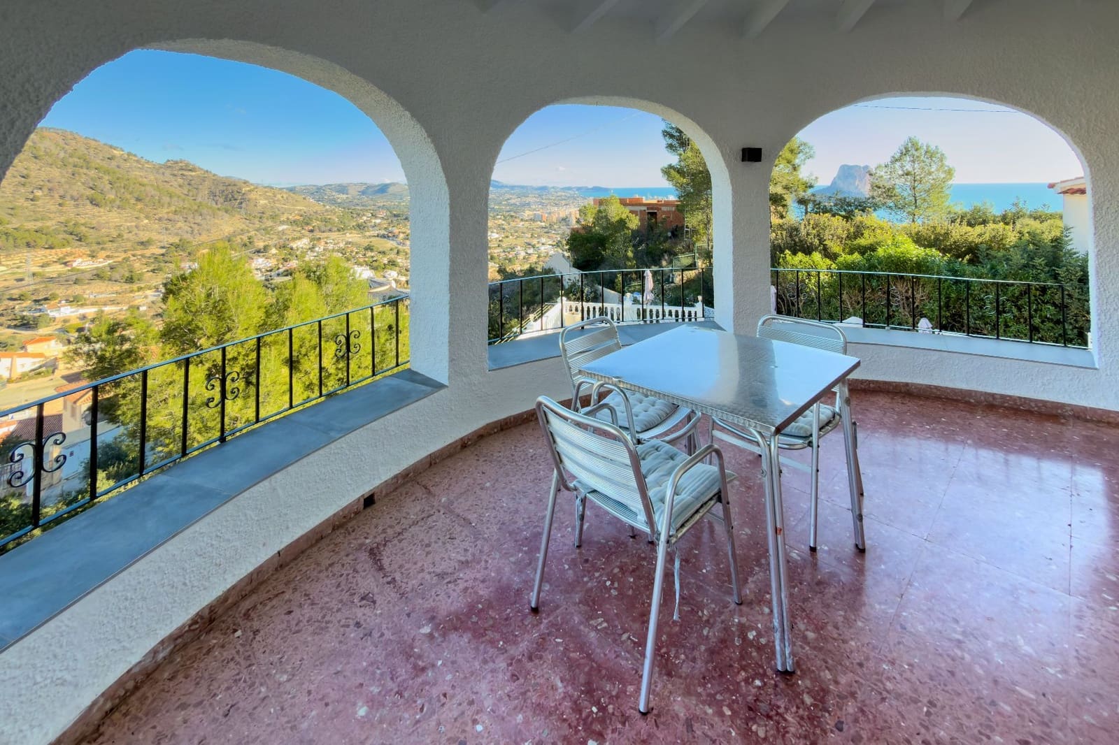 Chalet de 4 habitaciones en Calpe / Calp en venta con piscina garaje - 634.000 € (Ref: 9543043)