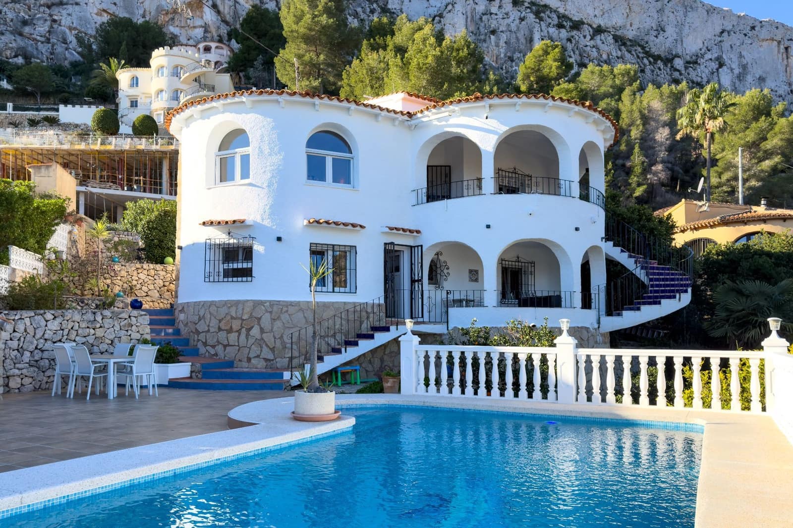 Chalet de 4 habitaciones en Calpe / Calp en venta con piscina garaje - 634.000 € (Ref: 9543043)