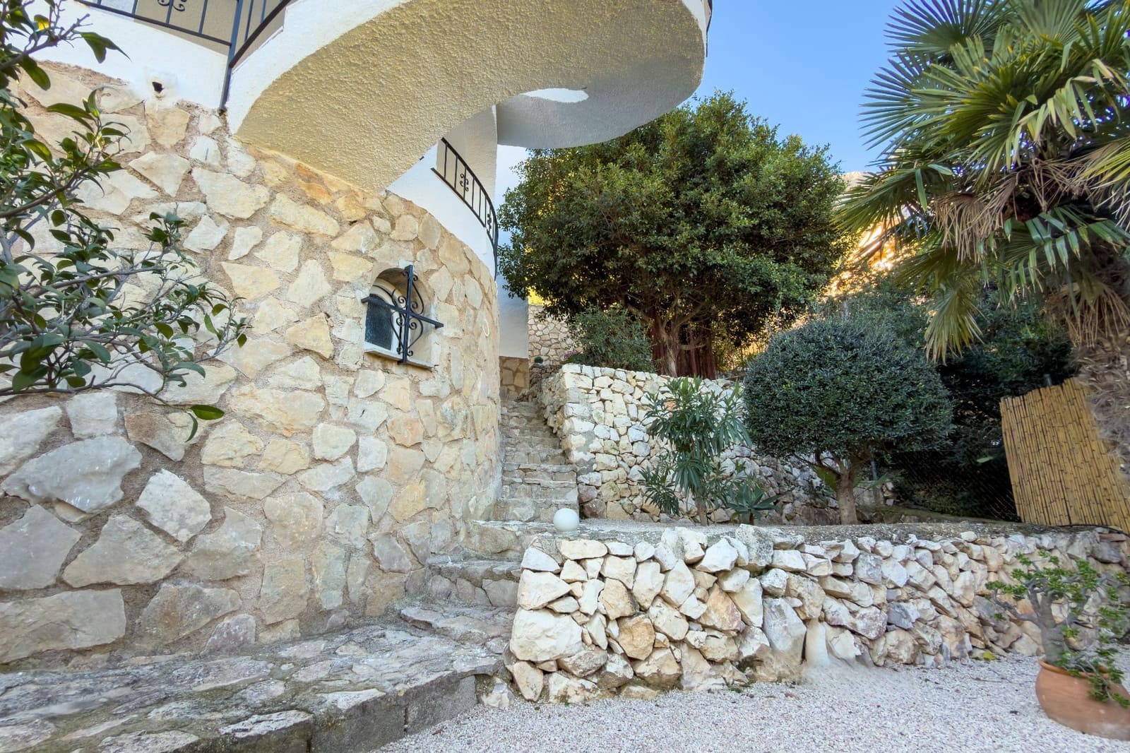 Chalet de 4 habitaciones en Calpe / Calp en venta con piscina garaje - 634.000 € (Ref: 9543043)