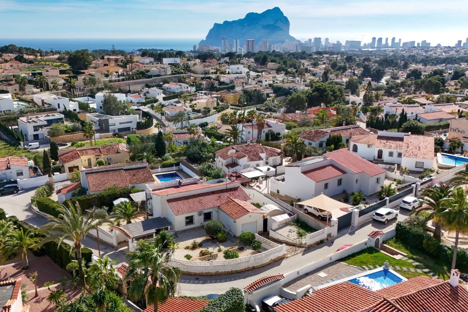 Chalet de 3 habitaciones en Calpe / Calp en venta con piscina garaje - 495.000 € (Ref: 9636435)