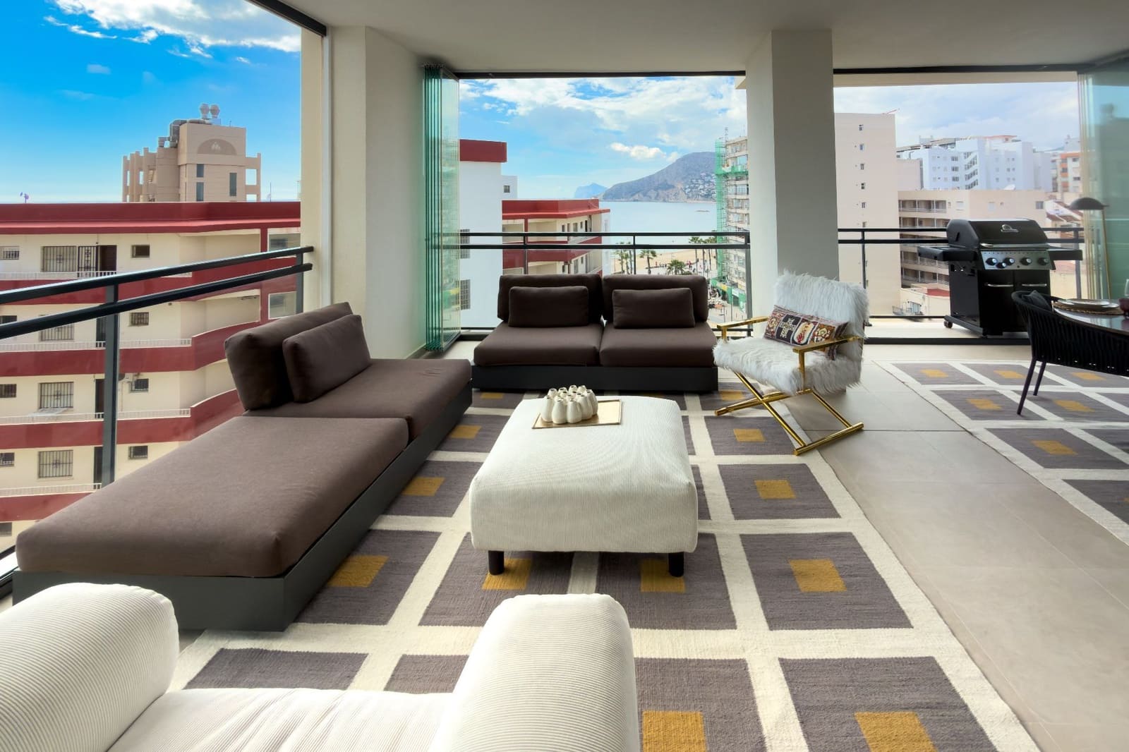 3 sypialnia Apartament na sprzedaż w Calpe / Calp z basenem garażem - 945 000 € (Ref: 9676771)