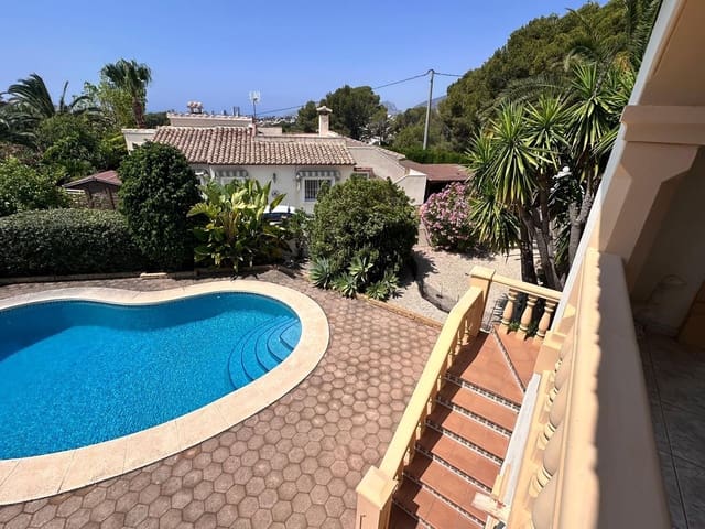 3 Zimmer Villa zu verkaufen in Calpe / Calp mit Pool Garage - 650.000 € (Ref: 9676772)