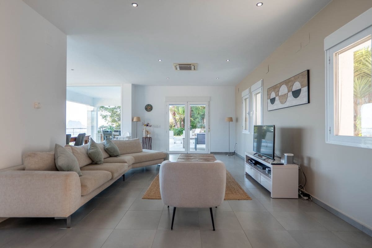 4 soverom Villa til salgs i Calpe / Calp med svømmebasseng garasje - € 950 000 (Ref: 9731661)