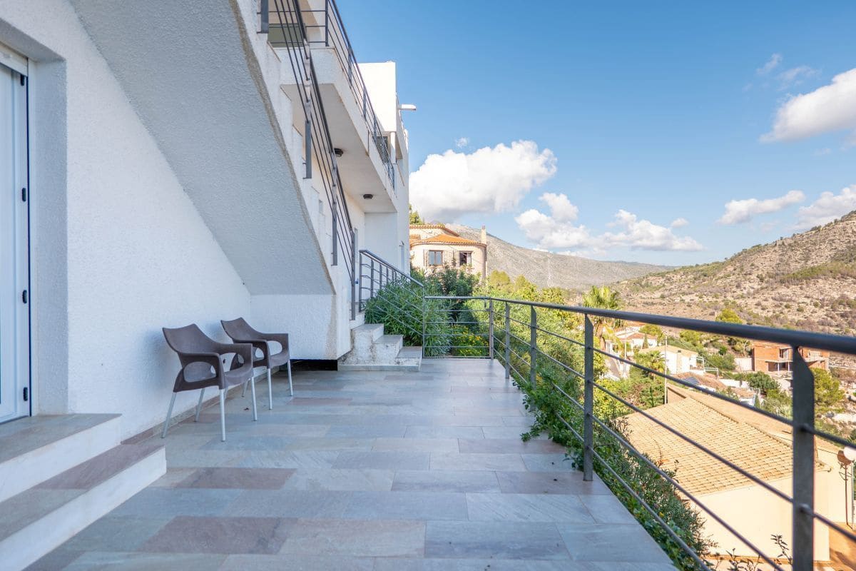 4 soverom Villa til salgs i Calpe / Calp med svømmebasseng garasje - € 950 000 (Ref: 9731661)