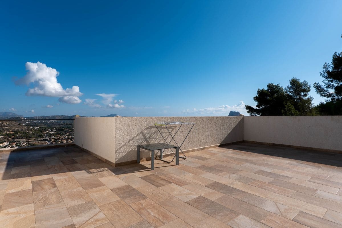 4 soverom Villa til salgs i Calpe / Calp med svømmebasseng garasje - € 950 000 (Ref: 9731661)