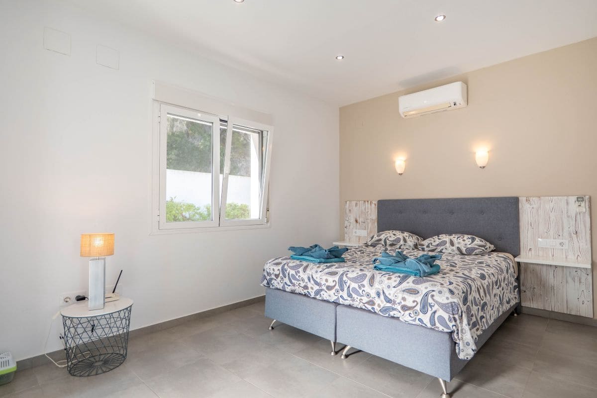 4 soverom Villa til salgs i Calpe / Calp med svømmebasseng garasje - € 950 000 (Ref: 9731661)