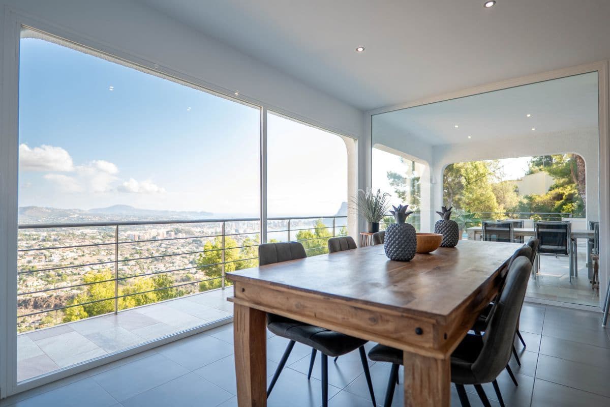 4 soverom Villa til salgs i Calpe / Calp med svømmebasseng garasje - € 950 000 (Ref: 9731661)