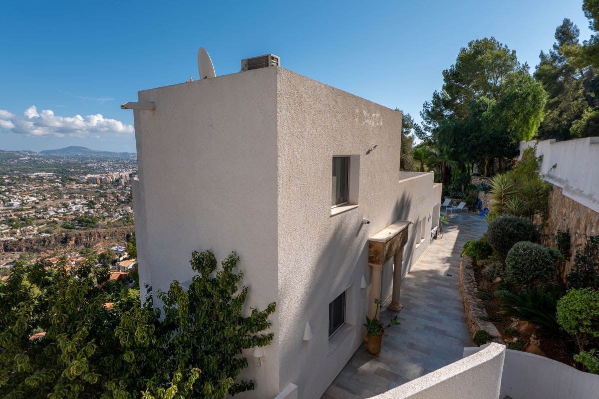 4 soverom Villa til salgs i Calpe / Calp med svømmebasseng garasje - € 950 000 (Ref: 9731661)