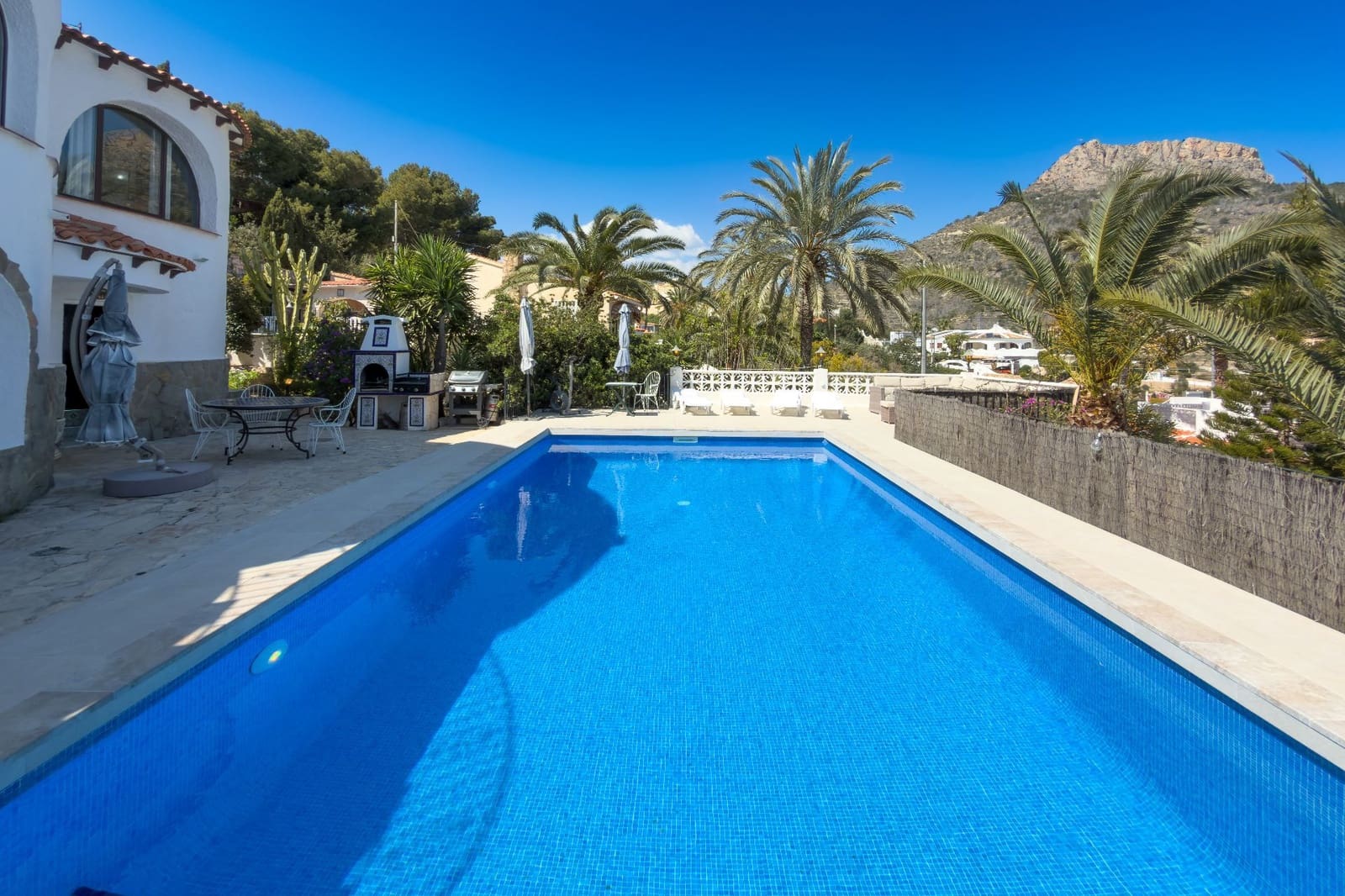 3 soverom Villa til salgs i Calpe / Calp med svømmebasseng garasje - € 640 000 (Ref: 9737919)