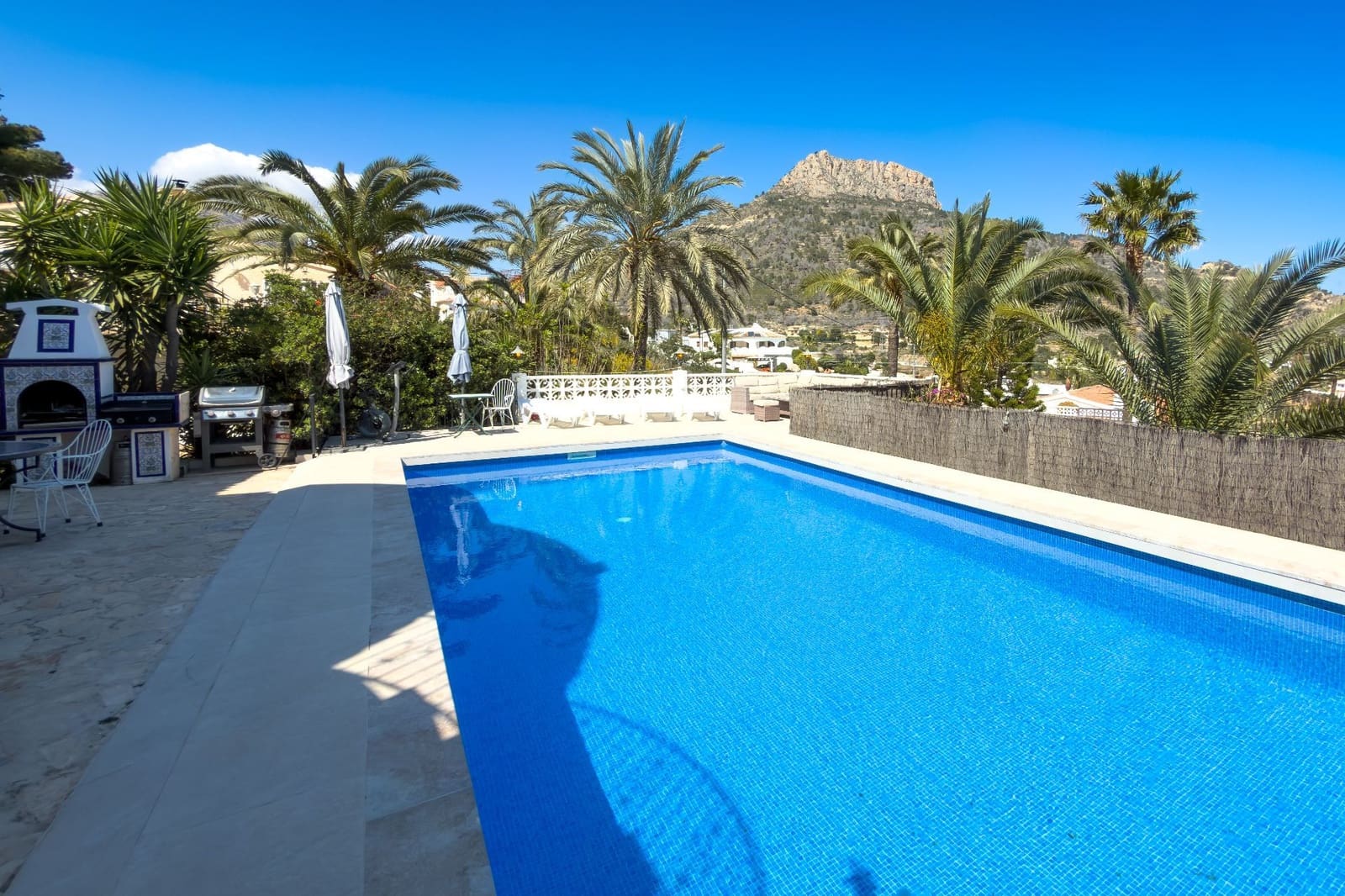 3 soverom Villa til salgs i Calpe / Calp med svømmebasseng garasje - € 640 000 (Ref: 9737919)