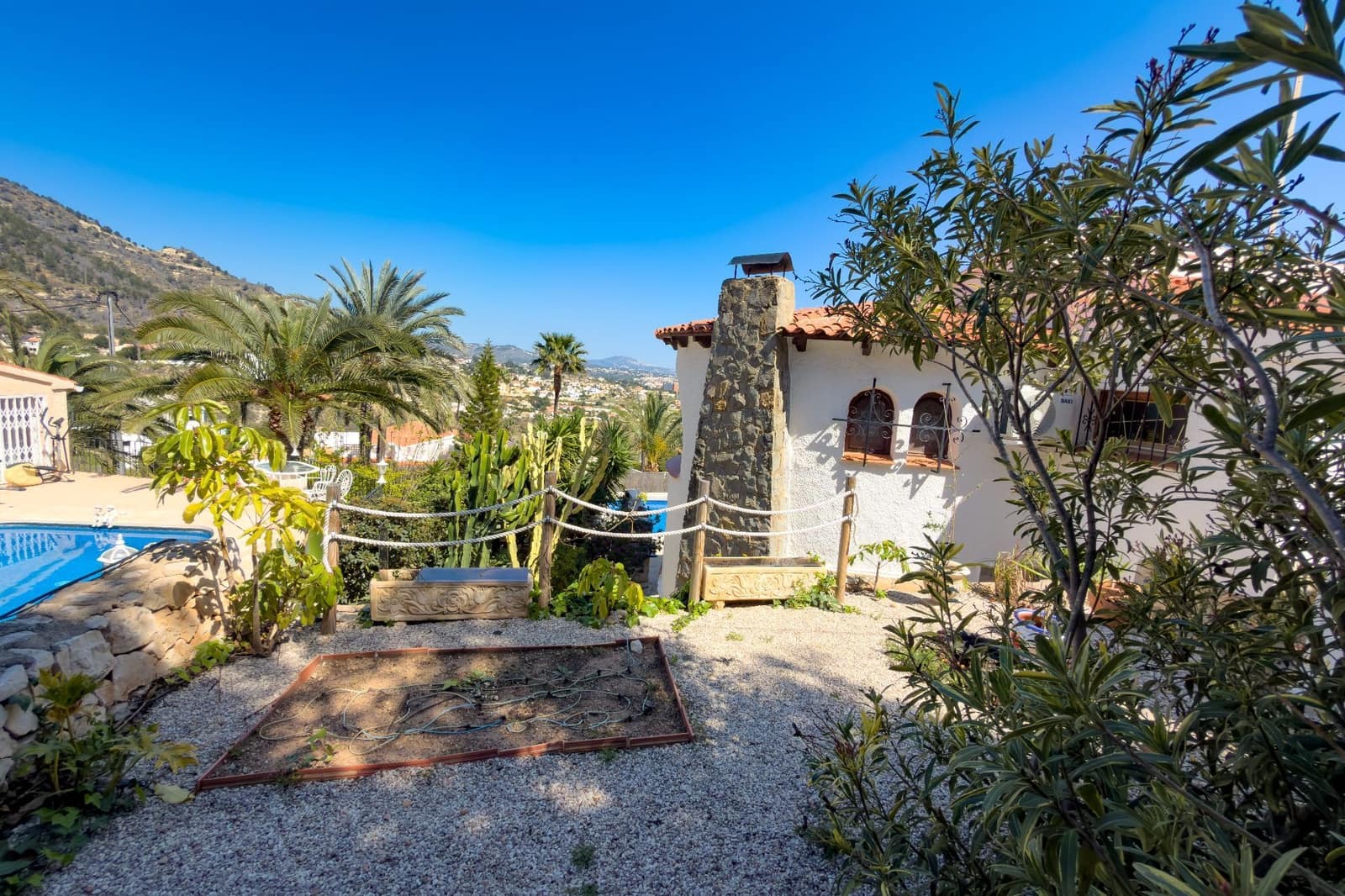 3 soverom Villa til salgs i Calpe / Calp med svømmebasseng garasje - € 640 000 (Ref: 9737919)