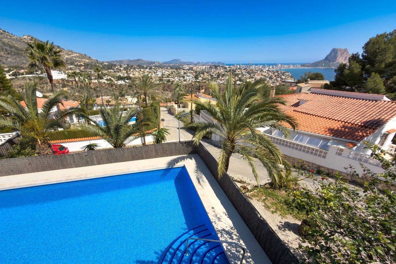 3 soverom Villa til salgs i Calpe / Calp med svømmebasseng garasje - € 640 000 (Ref: 9737919)
