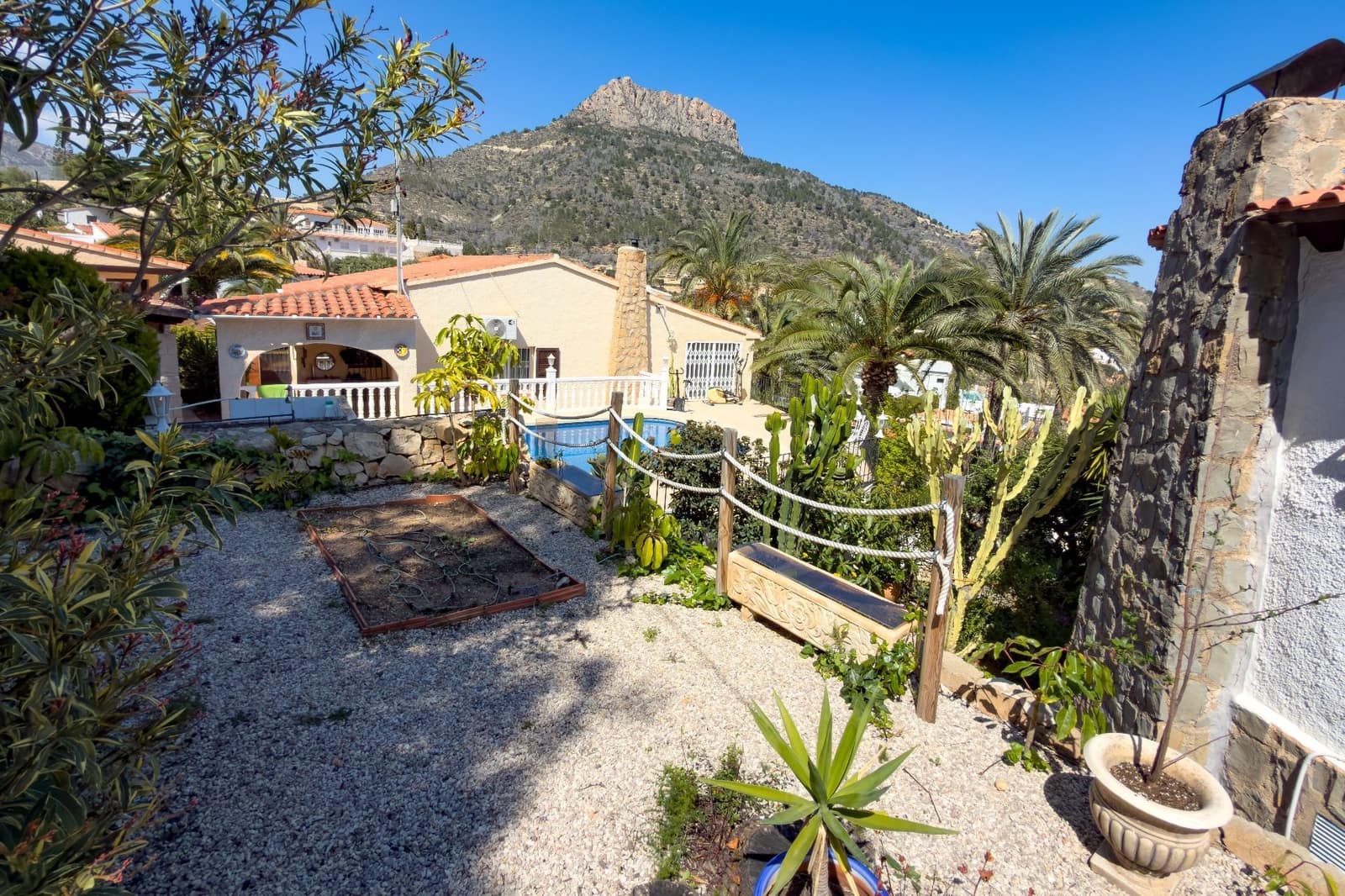 3 soverom Villa til salgs i Calpe / Calp med svømmebasseng garasje - € 640 000 (Ref: 9737919)