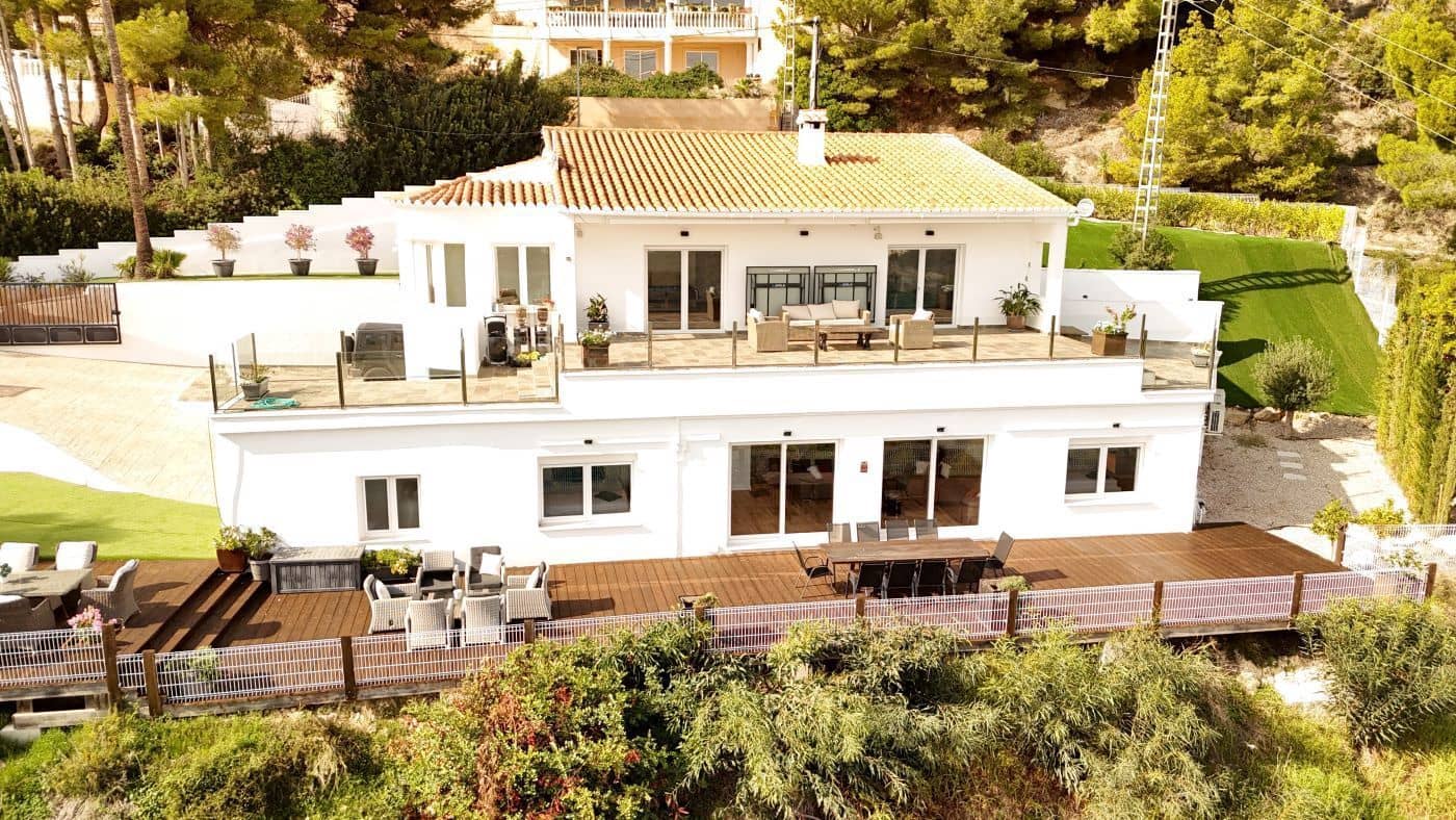 4 soveværelse Villa til salg i Calpe / Calp med swimmingpool garage - € 999.900 (Ref: 9758521)