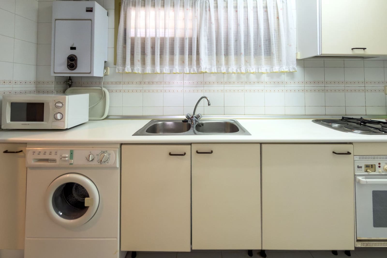 2 Zimmer Apartment zu verkaufen in Calpe / Calp mit Pool Garage - 375.000 € (Ref: 9889719)