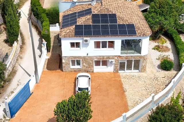 7 soverom Villa til salgs i Calpe / Calp med svømmebasseng garasje - € 948 000 (Ref: 9916459)