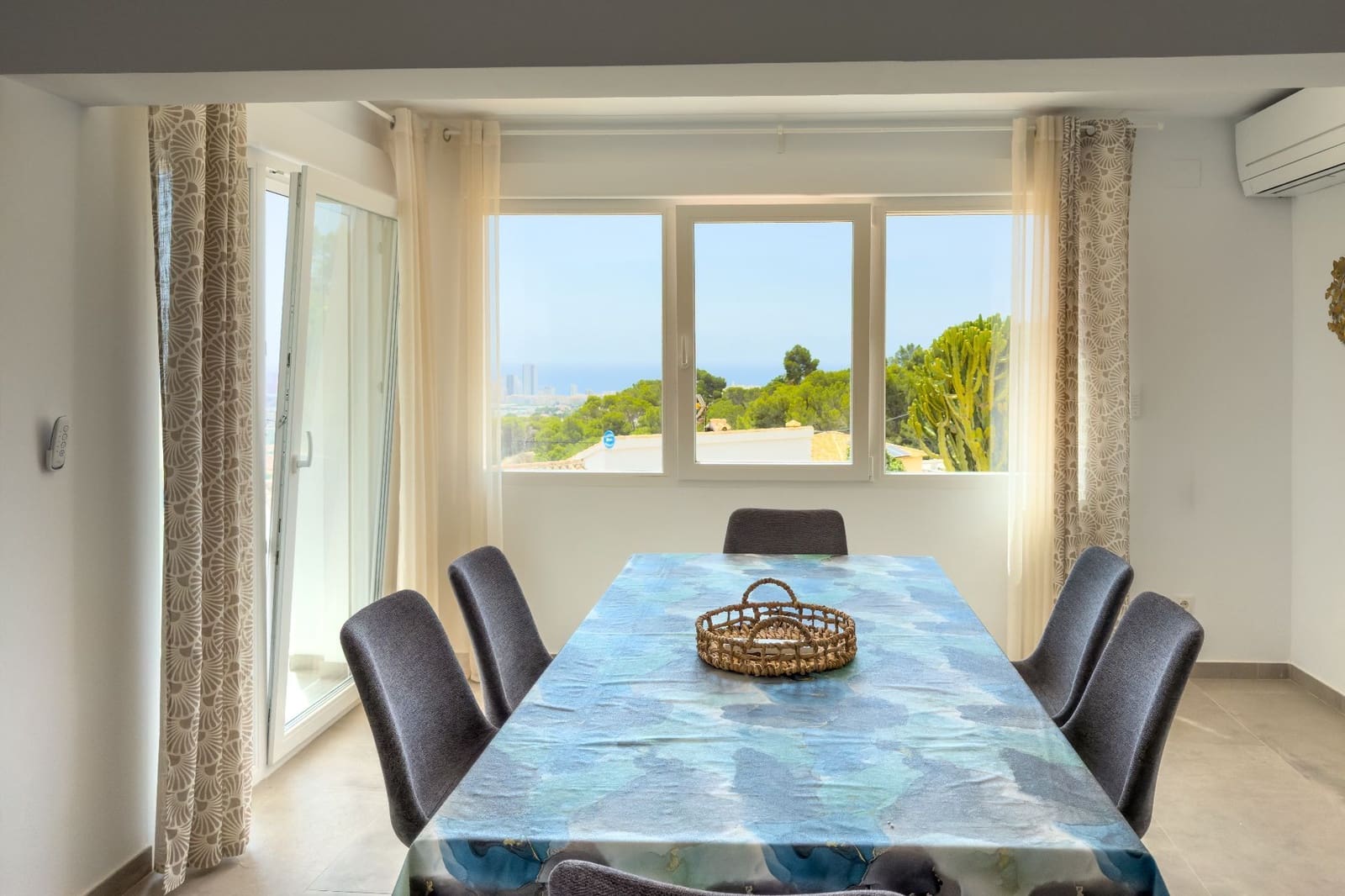 7 chambre Villa/Maison à vendre à Calpe / Calp avec piscine garage - 948 000 € (Ref: 9916459)