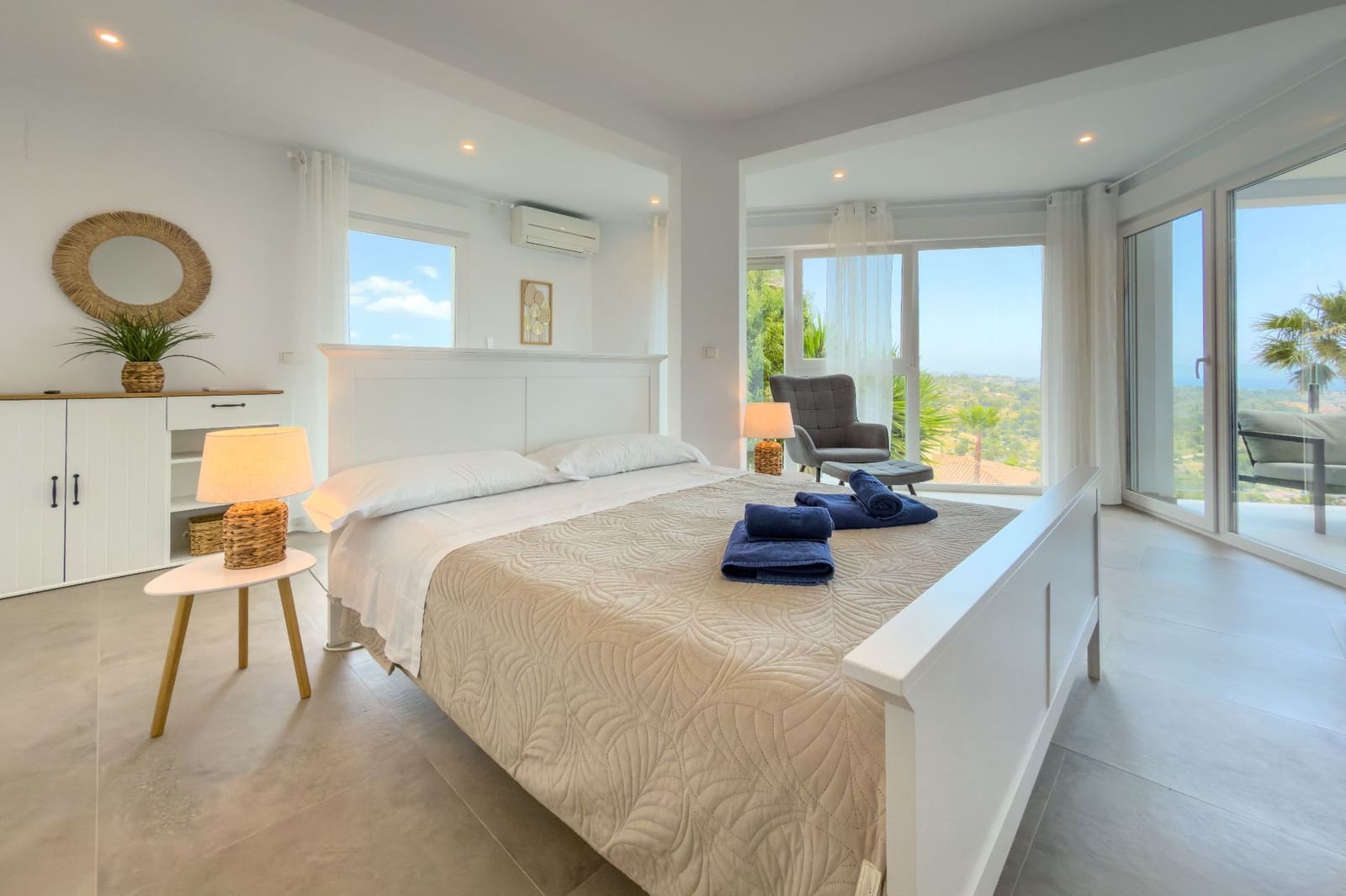 7 chambre Villa/Maison à vendre à Calpe / Calp avec piscine garage - 948 000 € (Ref: 9916459)
