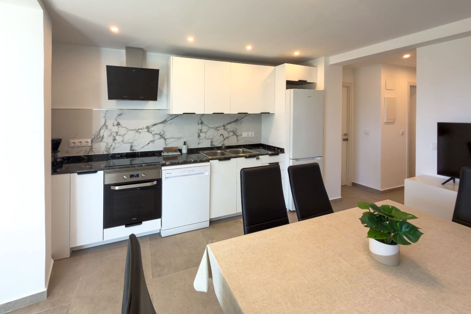 7 chambre Villa/Maison à vendre à Calpe / Calp avec piscine garage - 948 000 € (Ref: 9916459)