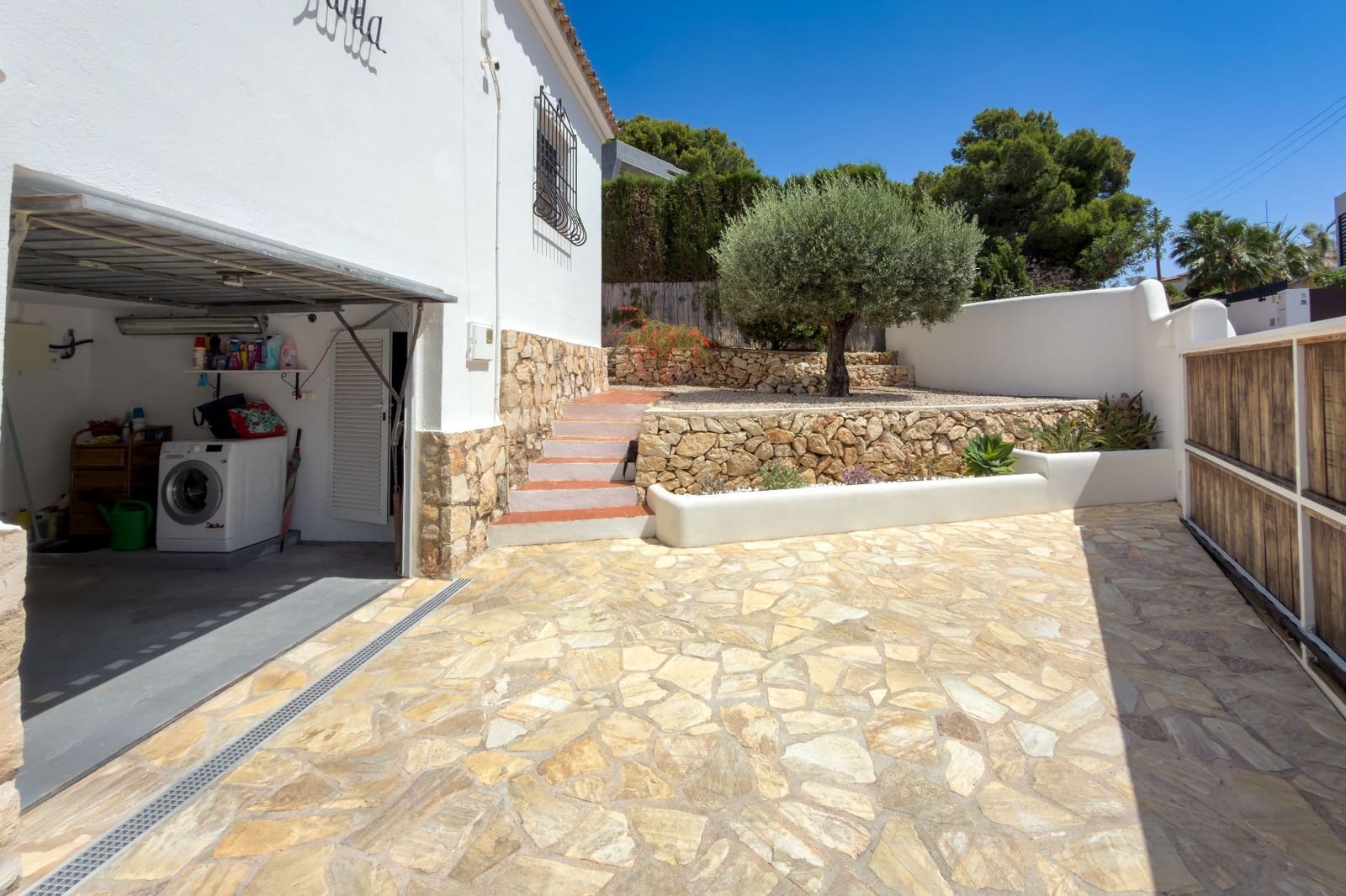 3 soveværelse Villa til salg i Benissa med swimmingpool garage - € 640.000 (Ref: 9953683)
