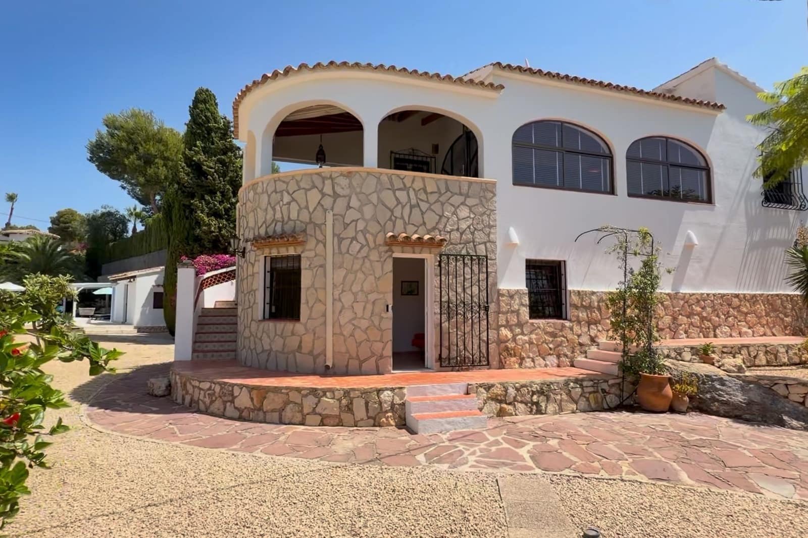 3 soveværelse Villa til salg i Benissa med swimmingpool garage - € 640.000 (Ref: 9953683)