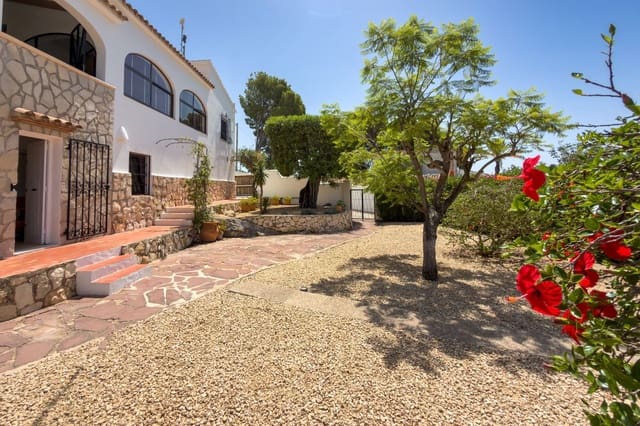 3 soveværelse Villa til salg i Benissa med swimmingpool garage - € 640.000 (Ref: 9953683)