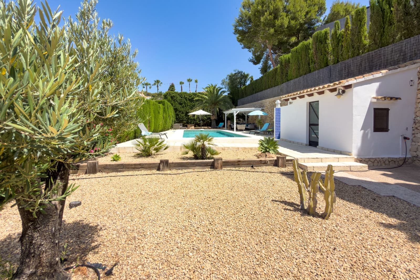 3 soveværelse Villa til salg i Benissa med swimmingpool garage - € 640.000 (Ref: 9953683)