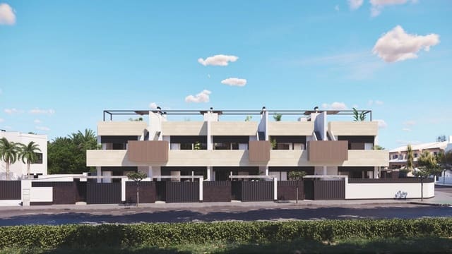 Bungalow de 3 habitaciones en Pilar de la Horadada en venta con piscina - 434.000 € (Ref: 10005162)