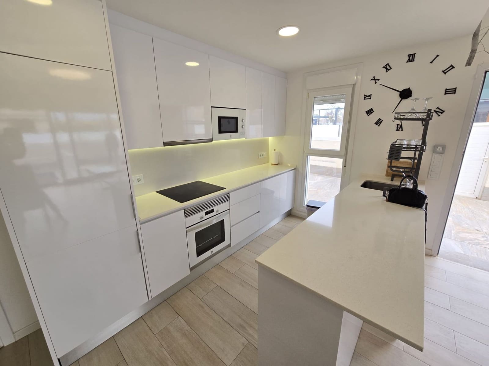 4 quarto Moradia para venda em Pilar de la Horadada com piscina garagem - 475 000 € (Ref: 10037043)