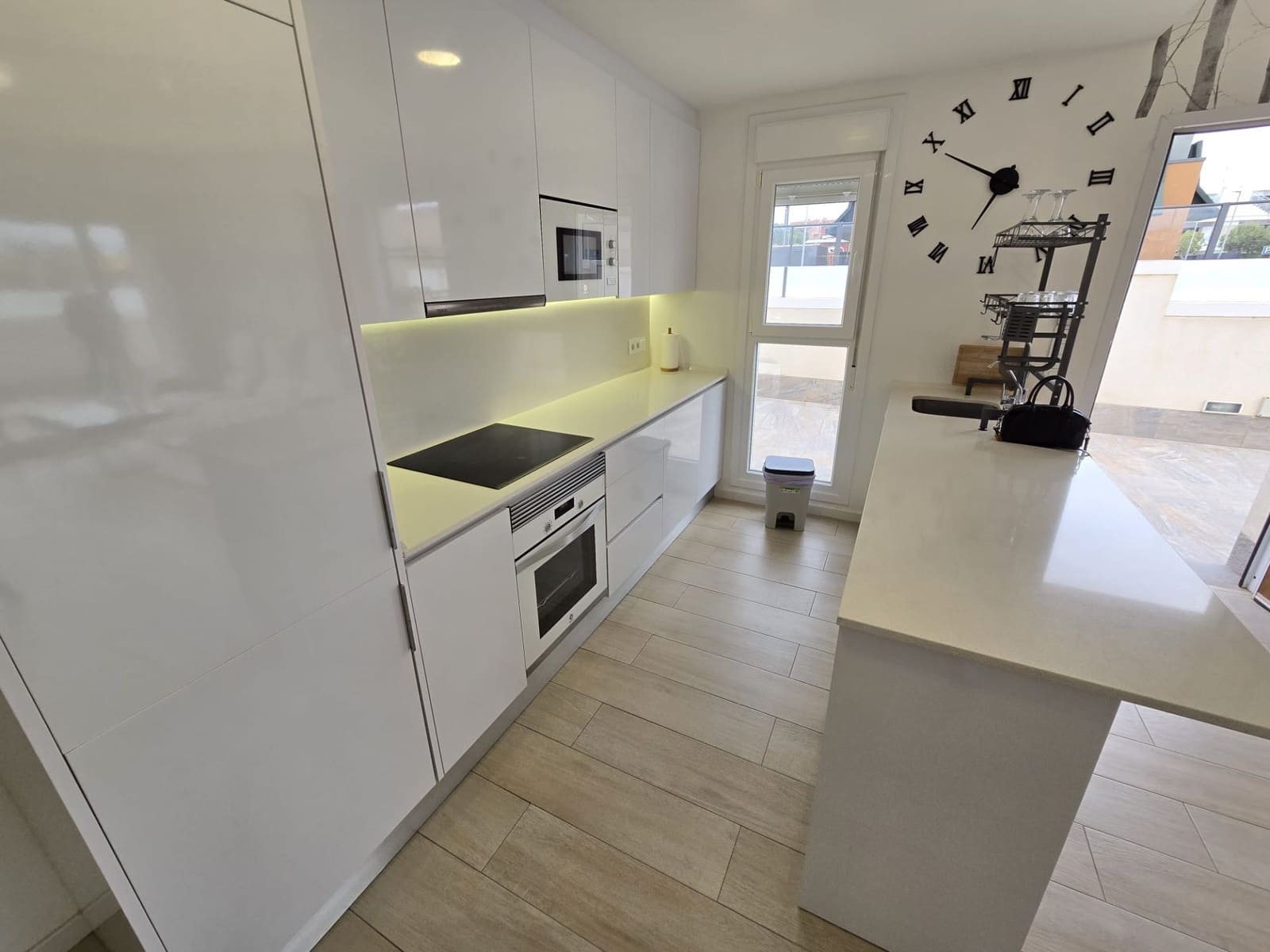 4 quarto Moradia para venda em Pilar de la Horadada com piscina garagem - 475 000 € (Ref: 10037043)