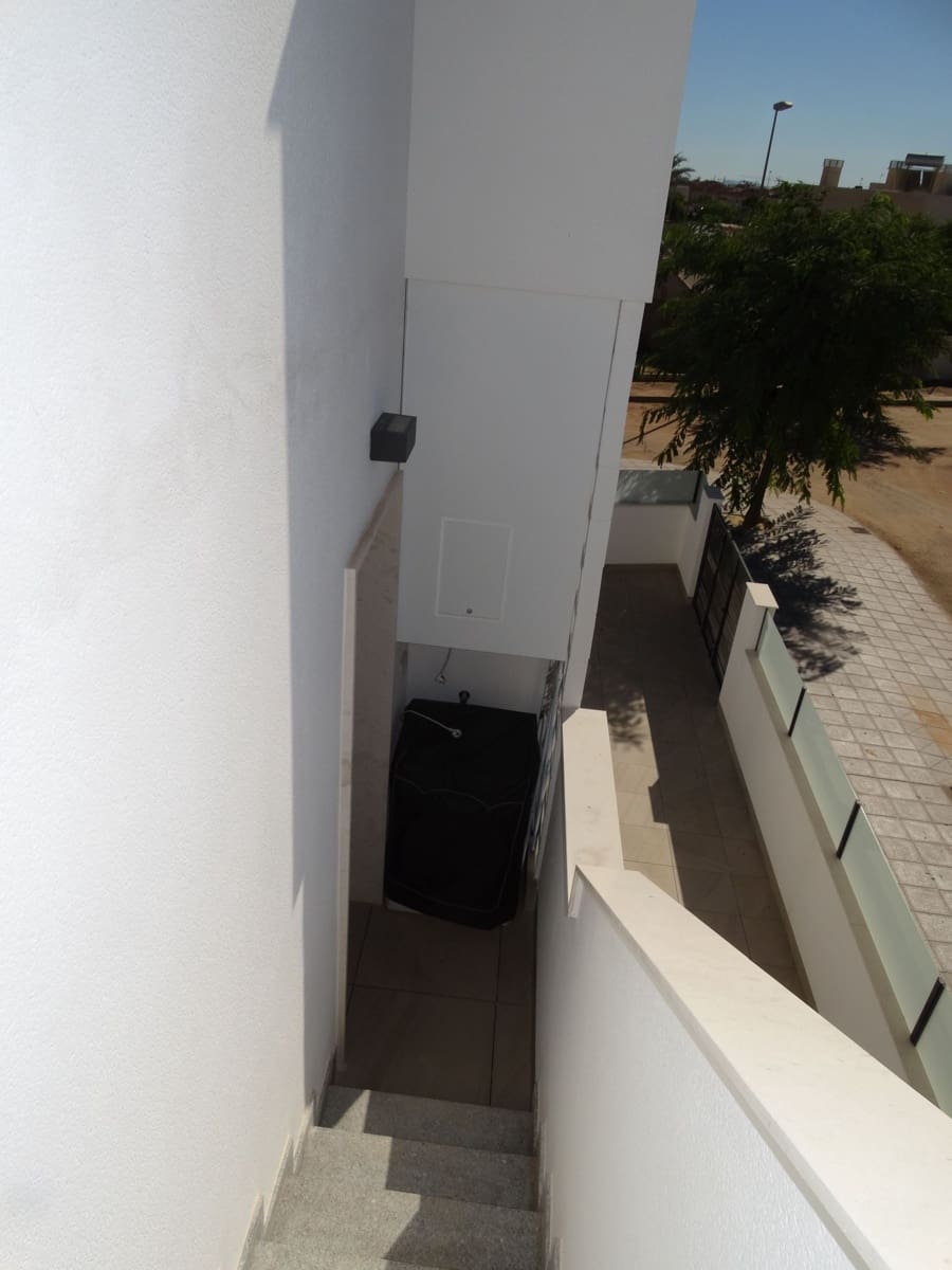 3 bedroom Bungalow for sale in Pilar de la Horadada with pool garage - € 325,000 (Ref: 10044573)