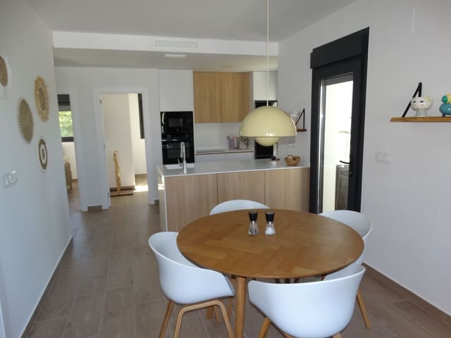 3 chambre Bungalow à vendre à Pilar de la Horadada avec piscine garage - 325 000 € (Ref: 10044573)