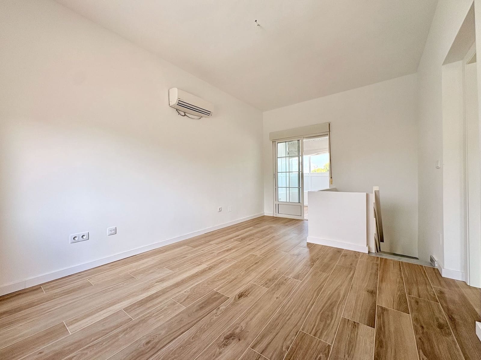 Chalet de 4 habitaciones en Orihuela Costa en venta con piscina garaje - 270.000 € (Ref: 10054806)