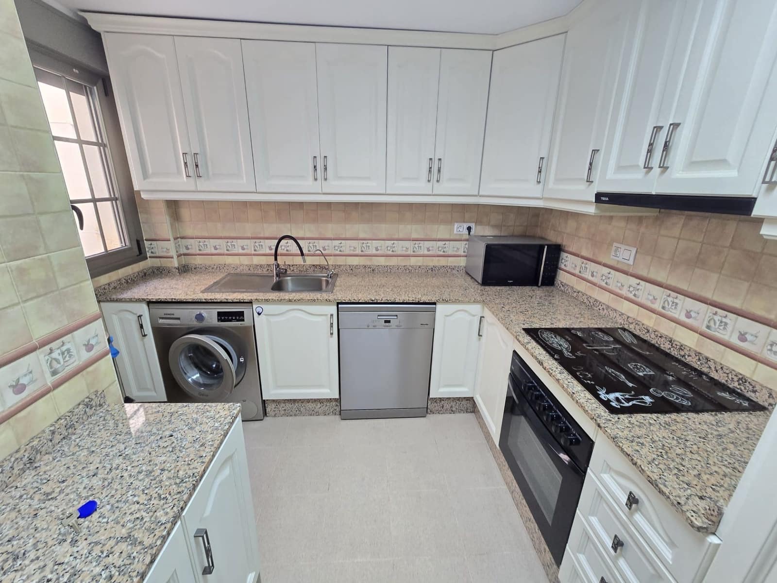 3 soverom Leilighet til salgs i Torrevieja - € 228 000 (Ref: 10061348)
