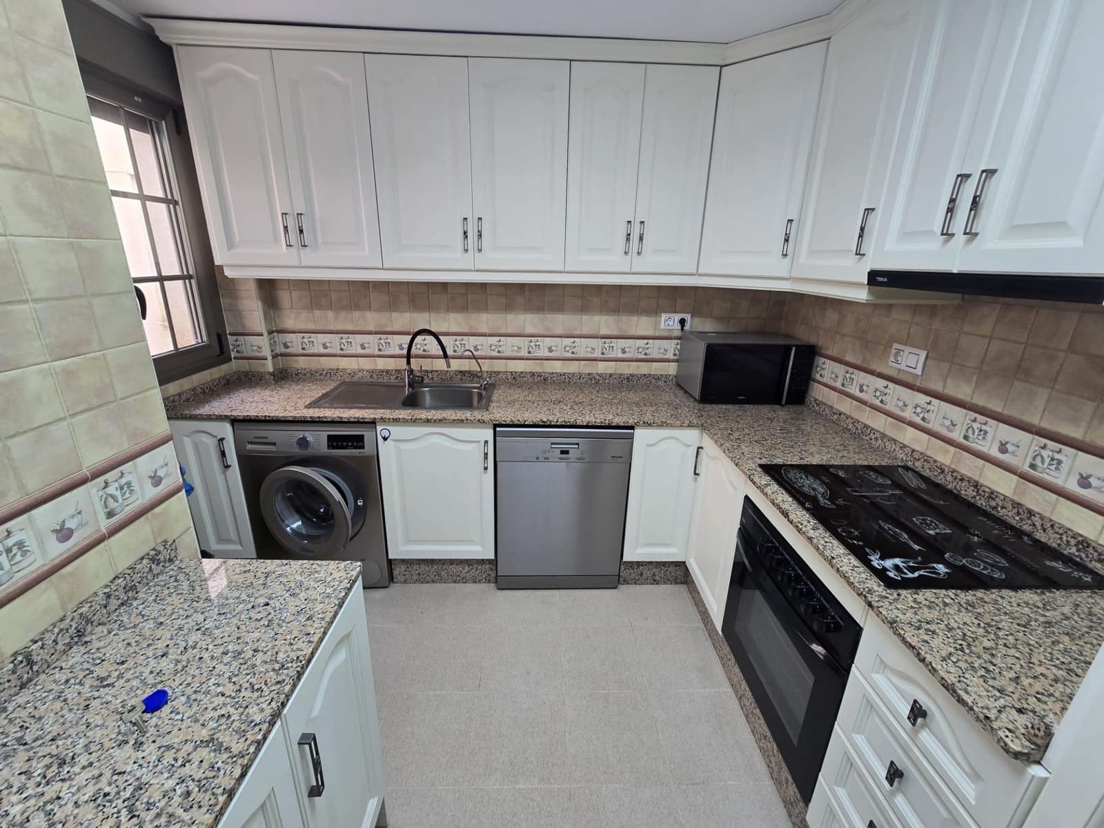 3 soverom Leilighet til salgs i Torrevieja - € 228 000 (Ref: 10061348)