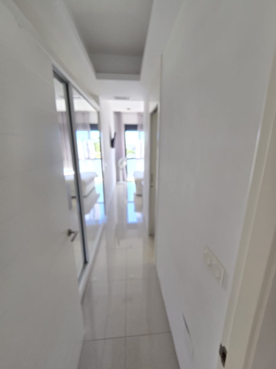 3 makuuhuone Kattohuoneisto myytävänä paikassa Orihuela Costa mukana uima-altaan - 299 995 € (Ref: 10080508)