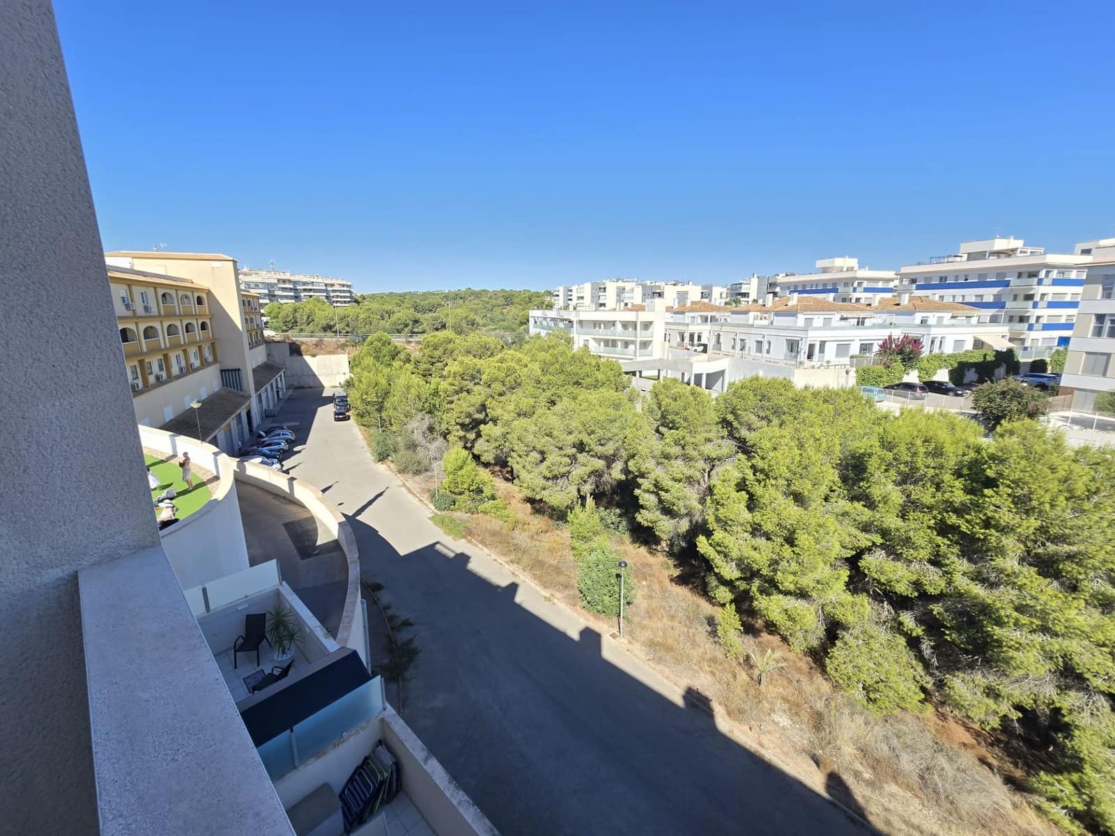 3 makuuhuone Kattohuoneisto myytävänä paikassa Orihuela Costa mukana uima-altaan - 299 995 € (Ref: 10080508)
