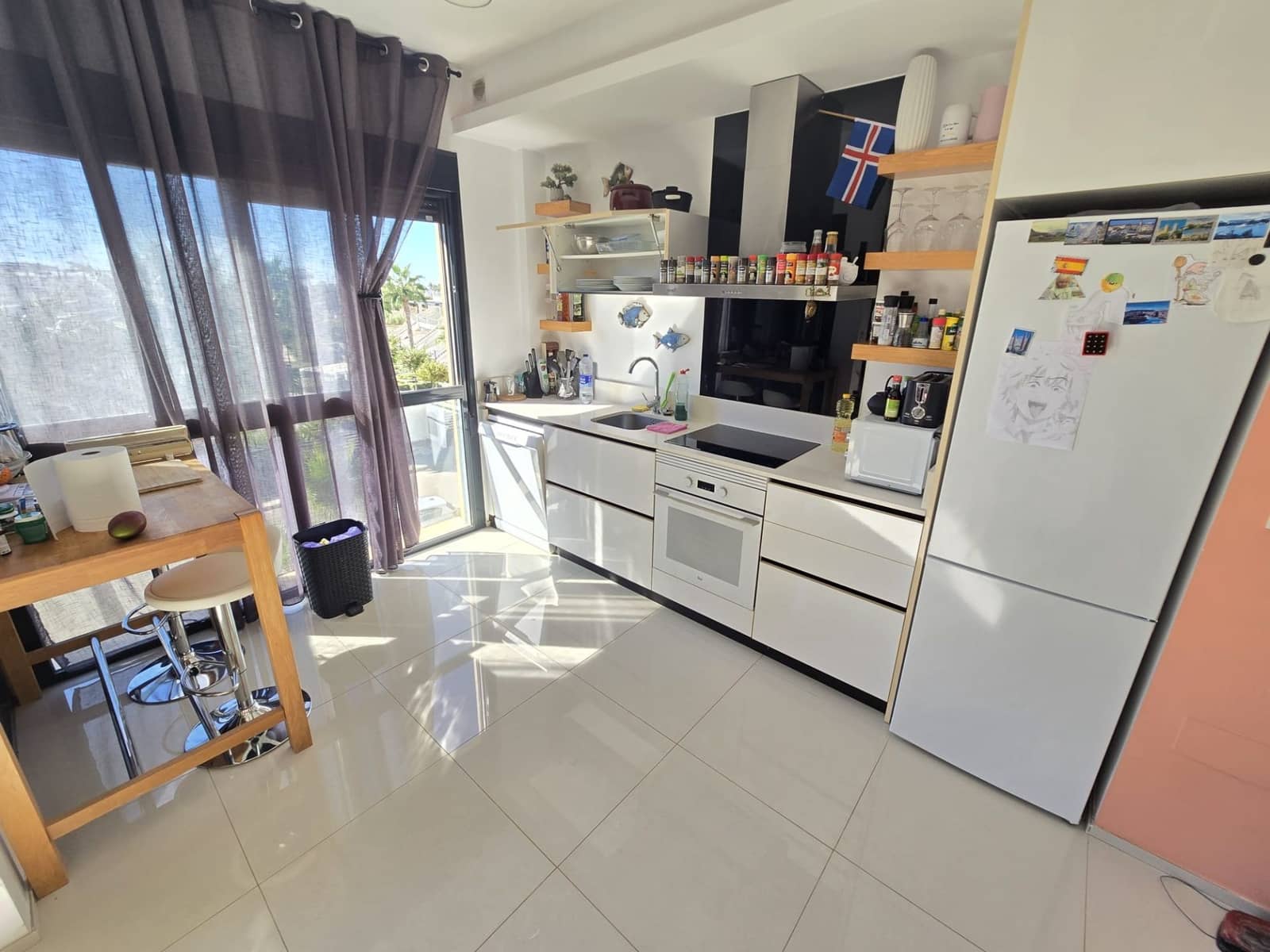 3 makuuhuone Kattohuoneisto myytävänä paikassa Orihuela Costa mukana uima-altaan - 299 995 € (Ref: 10080508)
