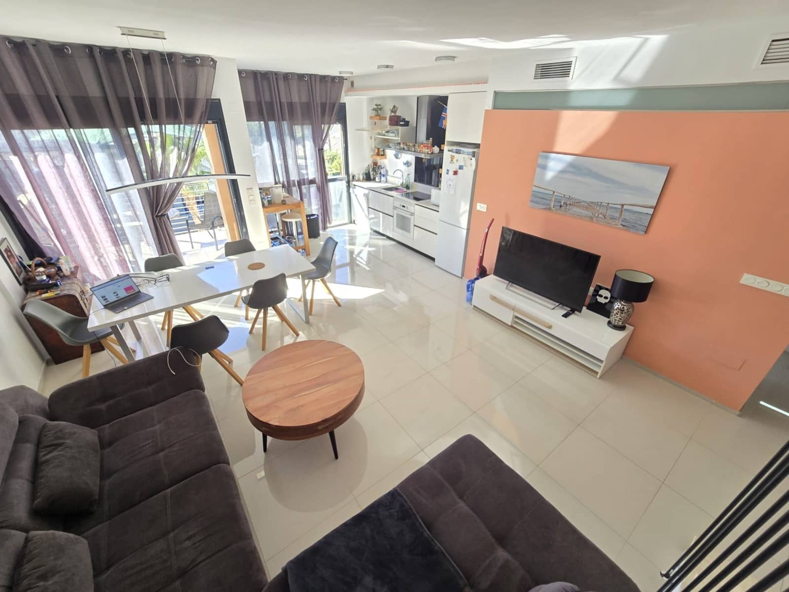 3 makuuhuone Kattohuoneisto myytävänä paikassa Orihuela Costa mukana uima-altaan - 299 995 € (Ref: 10080508)
