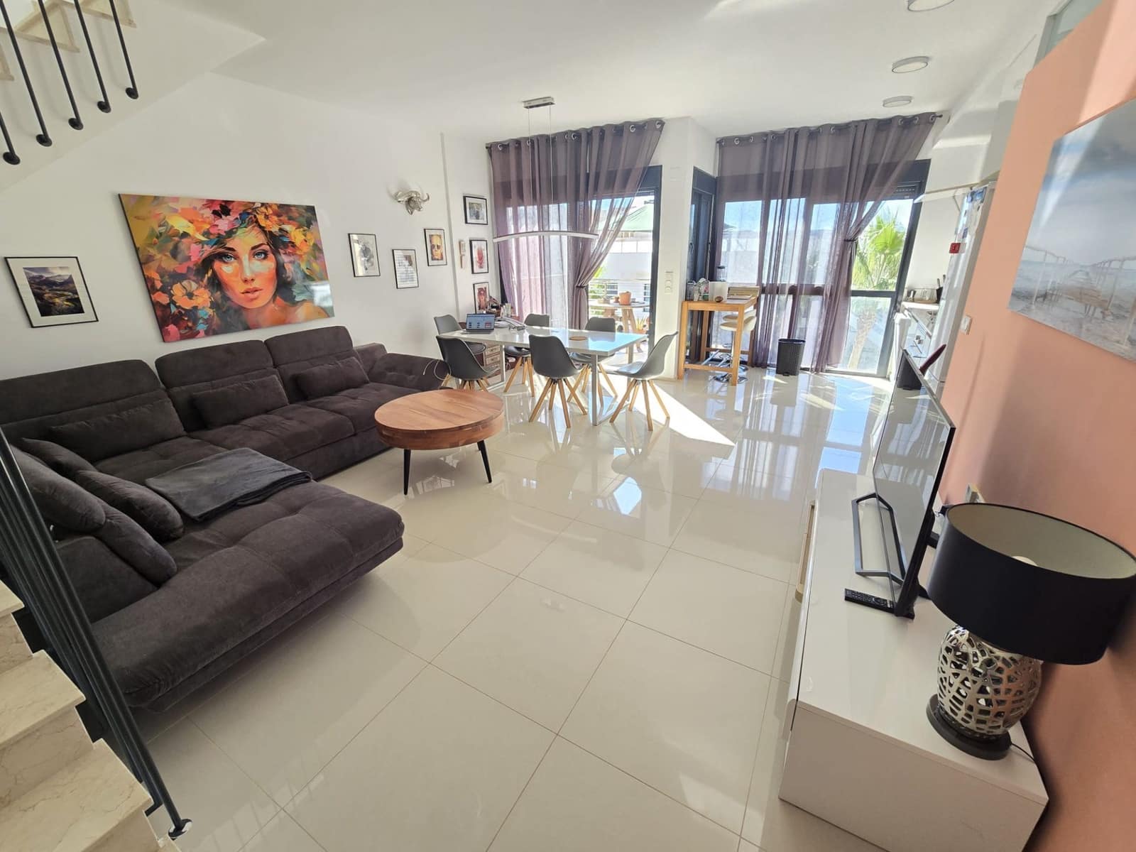 3 makuuhuone Kattohuoneisto myytävänä paikassa Orihuela Costa mukana uima-altaan - 299 995 € (Ref: 10080508)