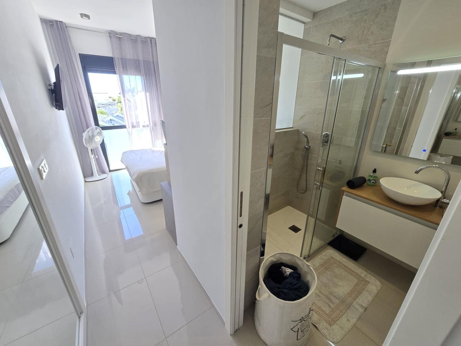 3 makuuhuone Kattohuoneisto myytävänä paikassa Orihuela Costa mukana uima-altaan - 299 995 € (Ref: 10080508)