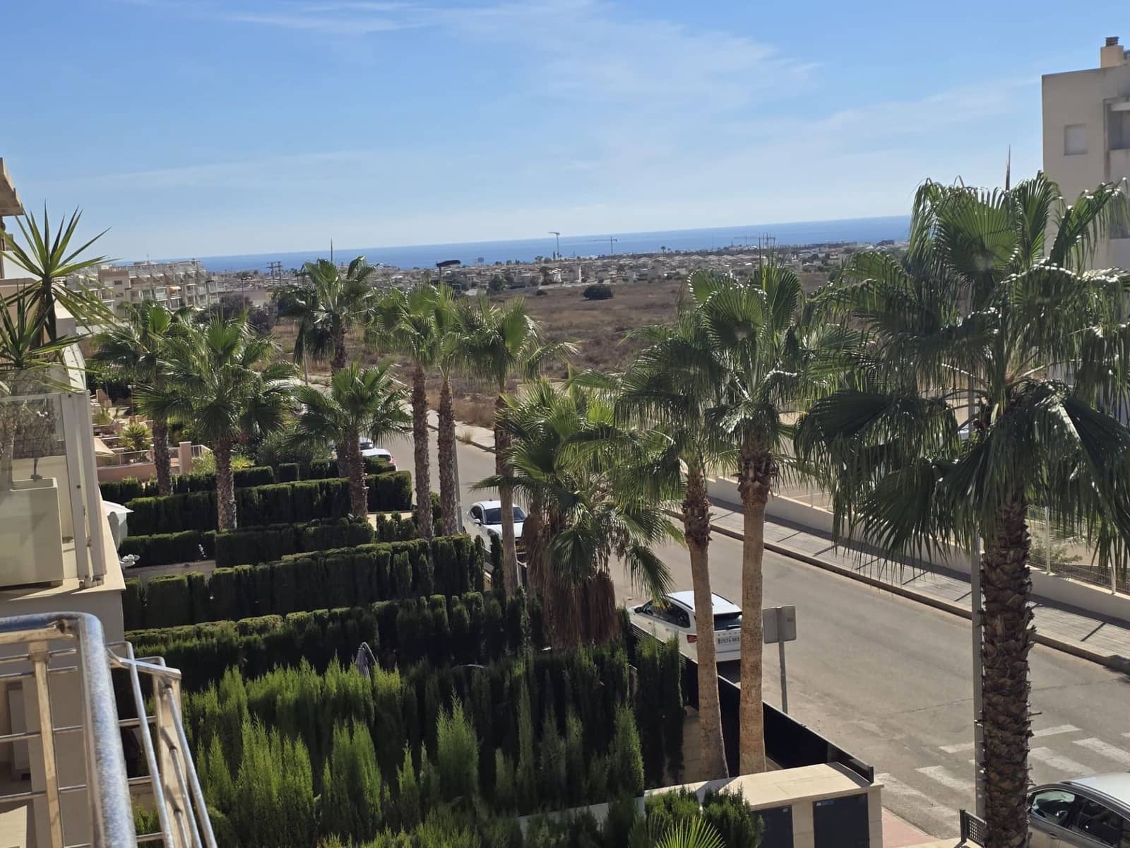 3 makuuhuone Kattohuoneisto myytävänä paikassa Orihuela Costa mukana uima-altaan - 299 995 € (Ref: 10080508)