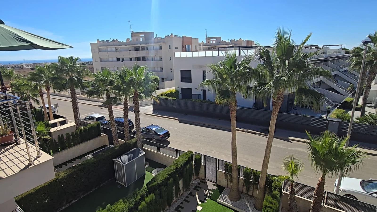 3 soverom Penthouse til salgs i Orihuela Costa med svømmebasseng - € 299 995 (Ref: 10085546)