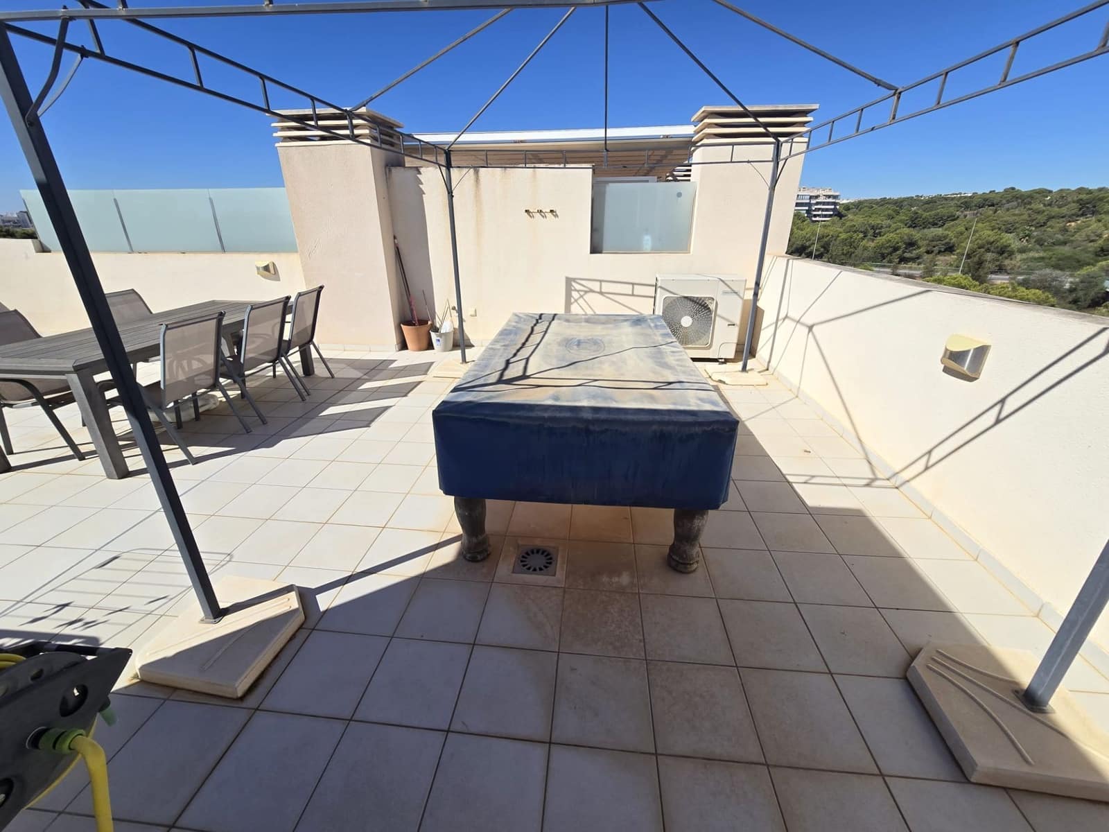 3 soverom Penthouse til salgs i Orihuela Costa med svømmebasseng - € 299 995 (Ref: 10085547)
