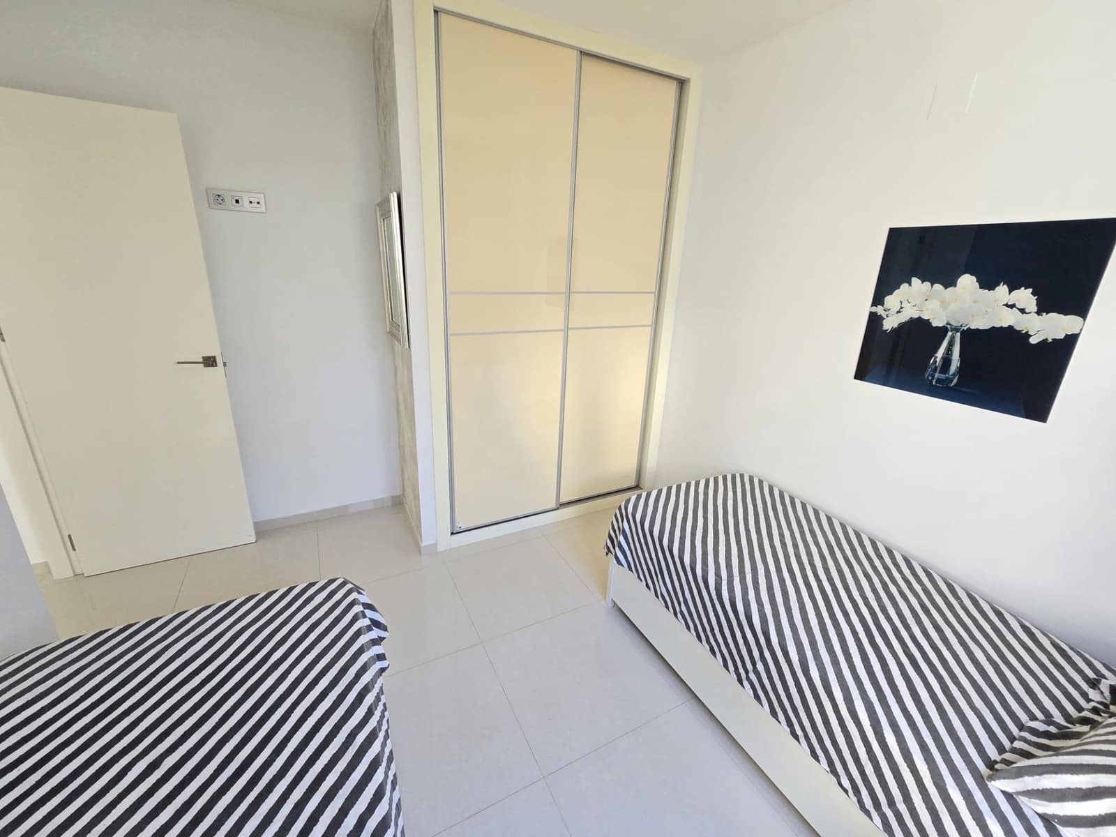 Chalet de 3 habitaciones en Rojales en venta con piscina garaje - 399.000 € (Ref: 10088938)