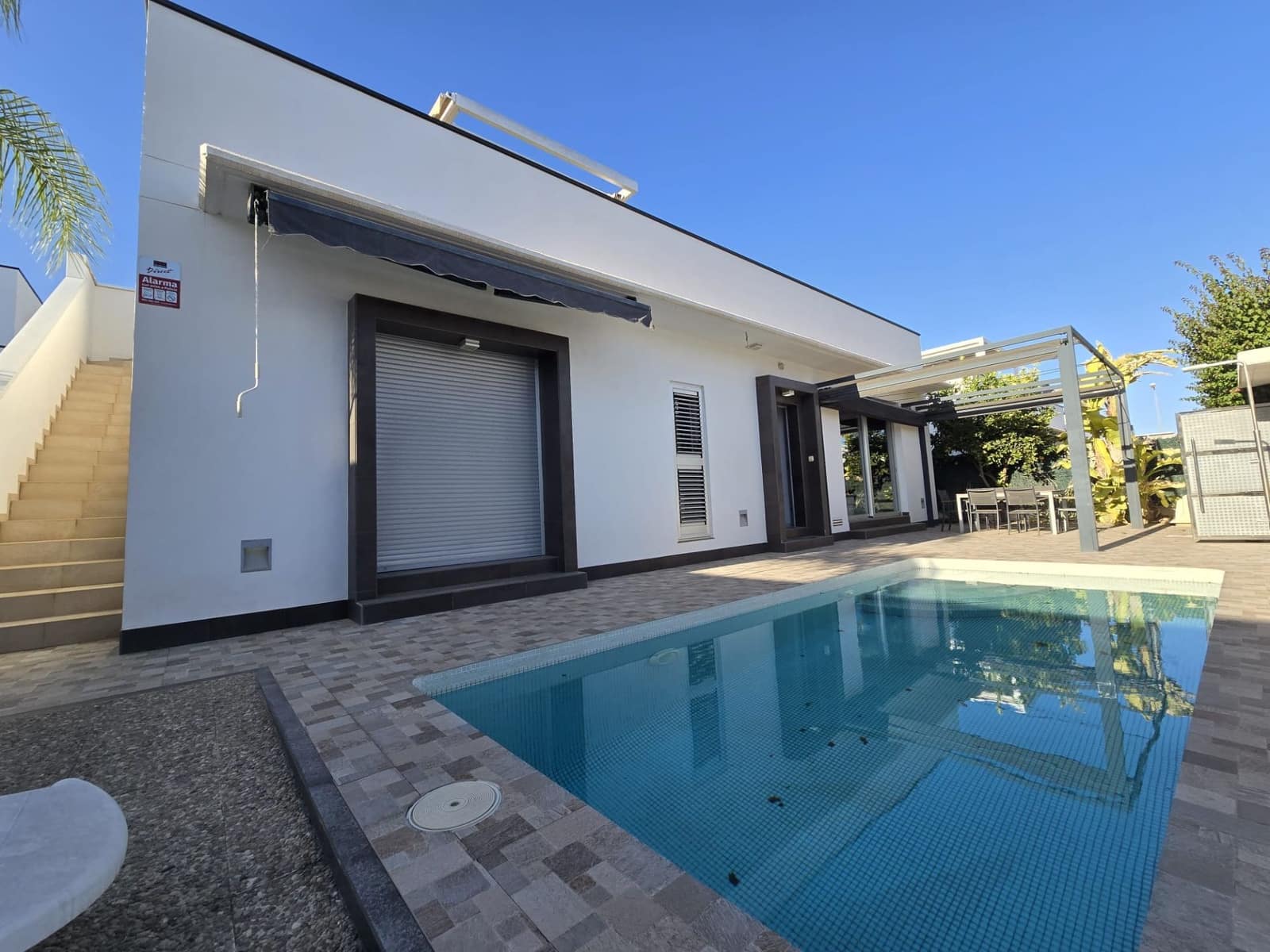 Chalet de 3 habitaciones en Rojales en venta con piscina garaje - 399.000 € (Ref: 10088938)
