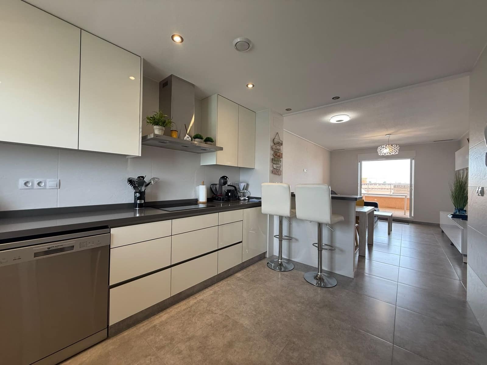 2 Zimmer Apartment zu verkaufen in San Miguel de Salinas mit Pool Garage - 259.000 € (Ref: 10101797)