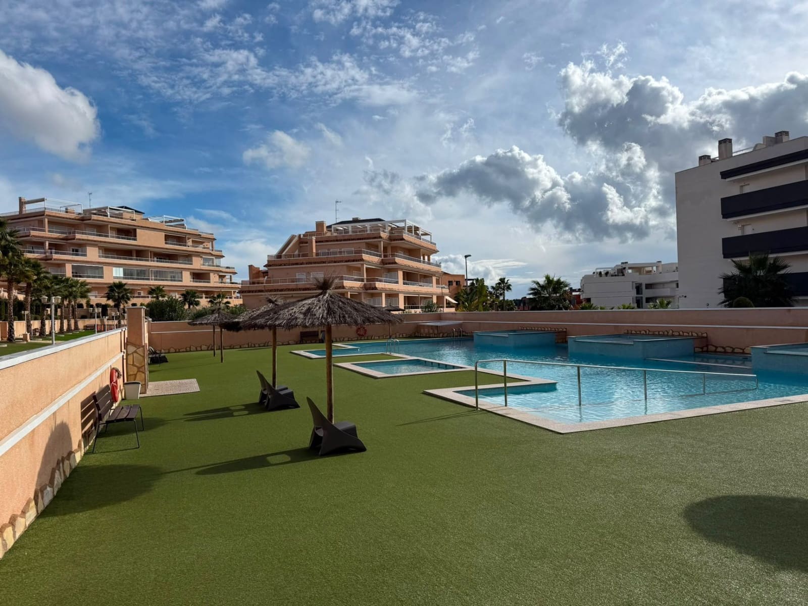 2 Zimmer Apartment zu verkaufen in San Miguel de Salinas mit Pool Garage - 259.000 € (Ref: 10101797)