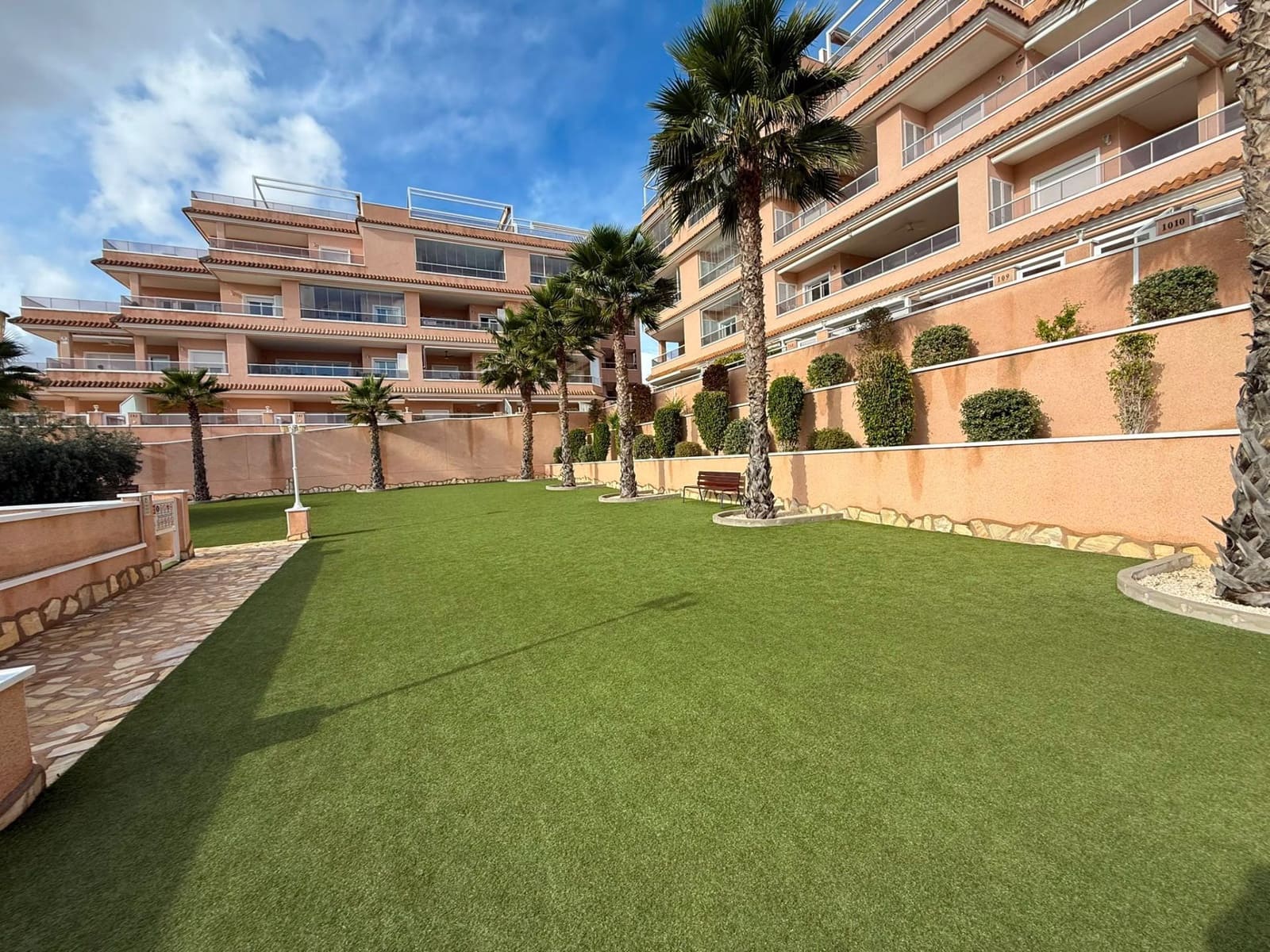 2 Zimmer Apartment zu verkaufen in San Miguel de Salinas mit Pool Garage - 259.000 € (Ref: 10101797)